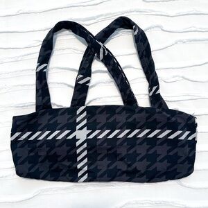 NWOT Aerie Offline Black and Gray Houndstooth Sports Bra